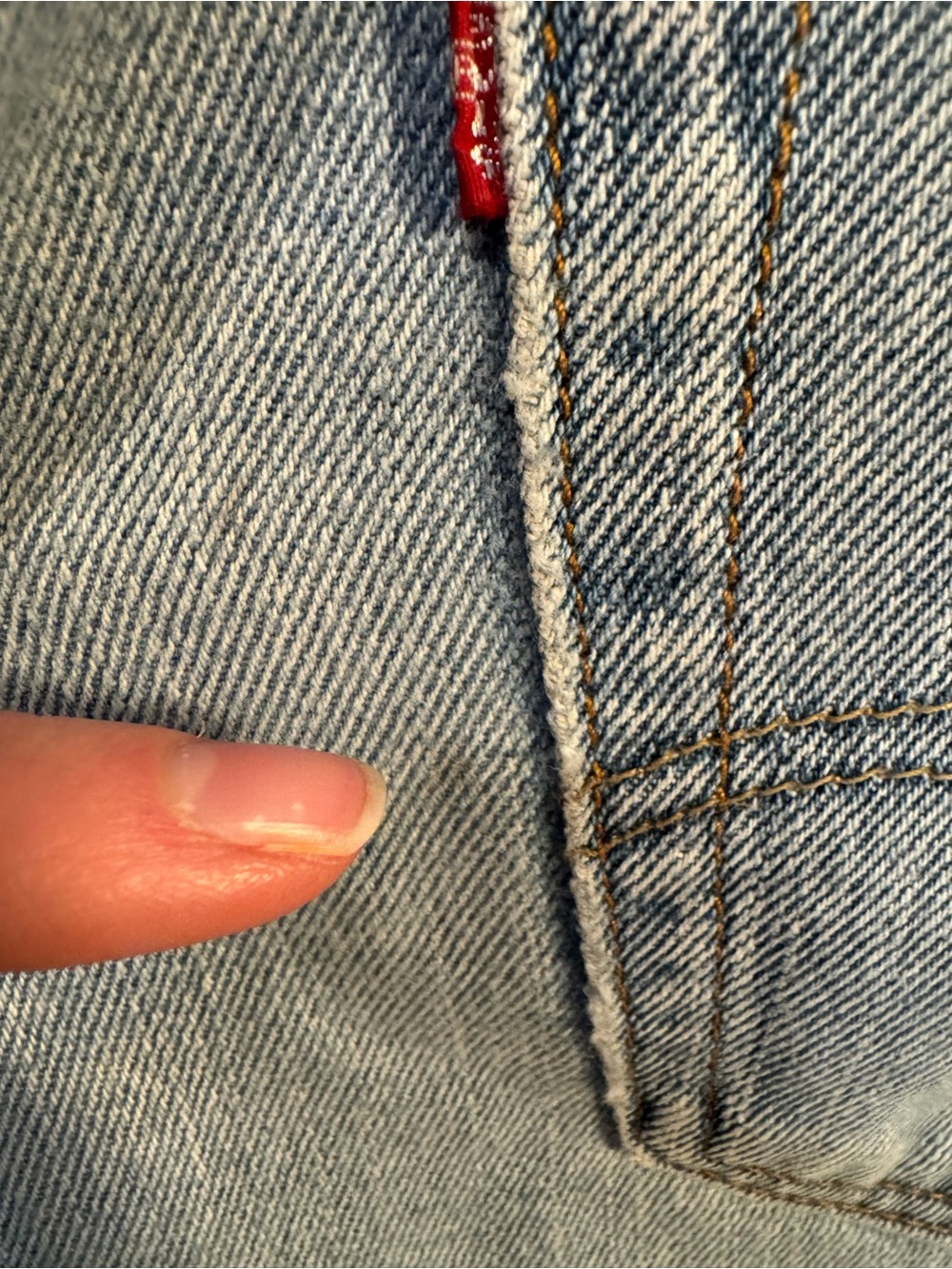 Vintage Relaxed Fit 550s Levi’s Jeans - Picture 3 of 4